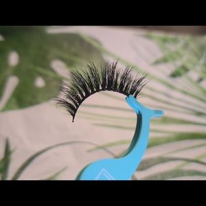 Eyelash Style “ First Date”